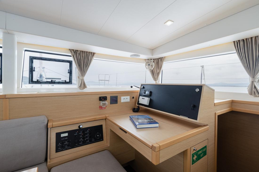 Photo #15 - Lagoon 400 S2 - 4 + 2 cab. (Seaker) en Preveza - 38544