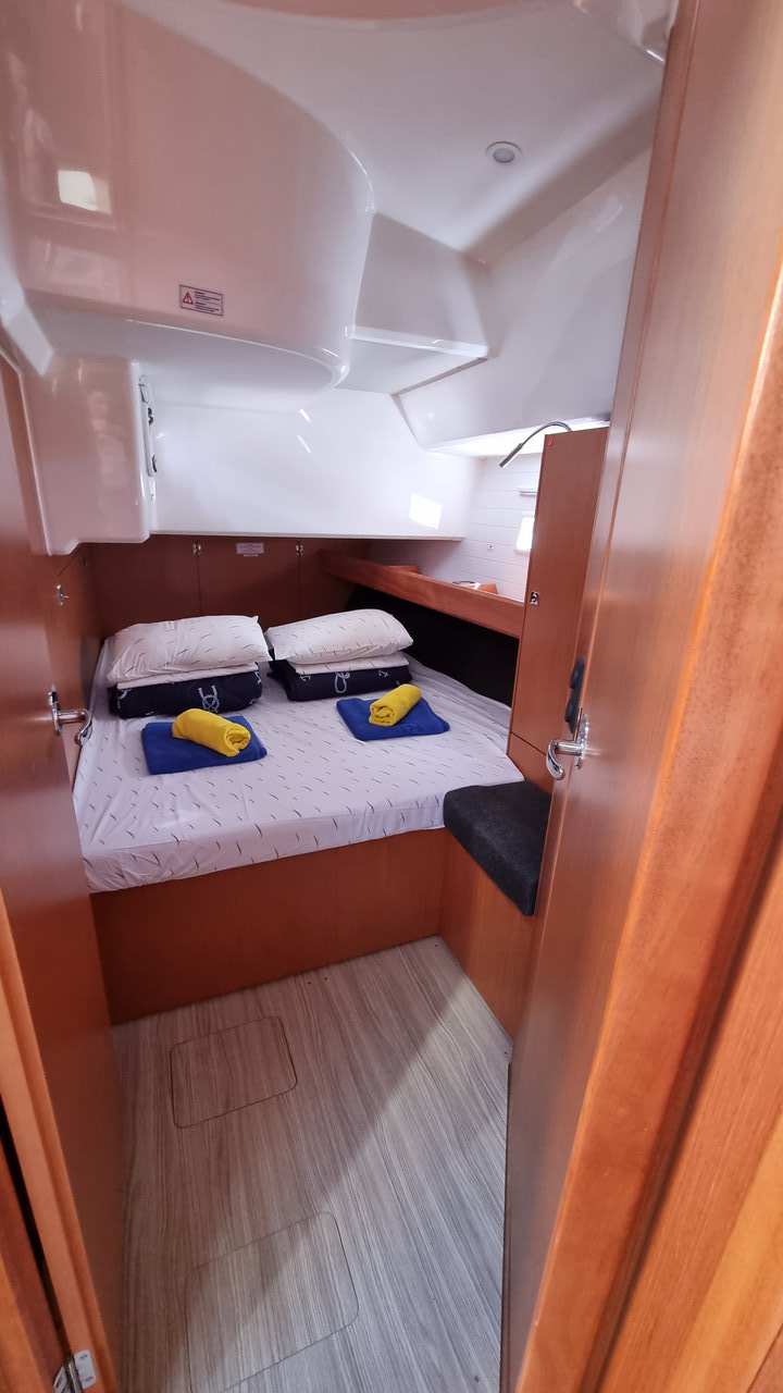 Photo #11 - Bavaria Cruiser 46 - 4 cab. (Iustitia) in Trogir - 38552