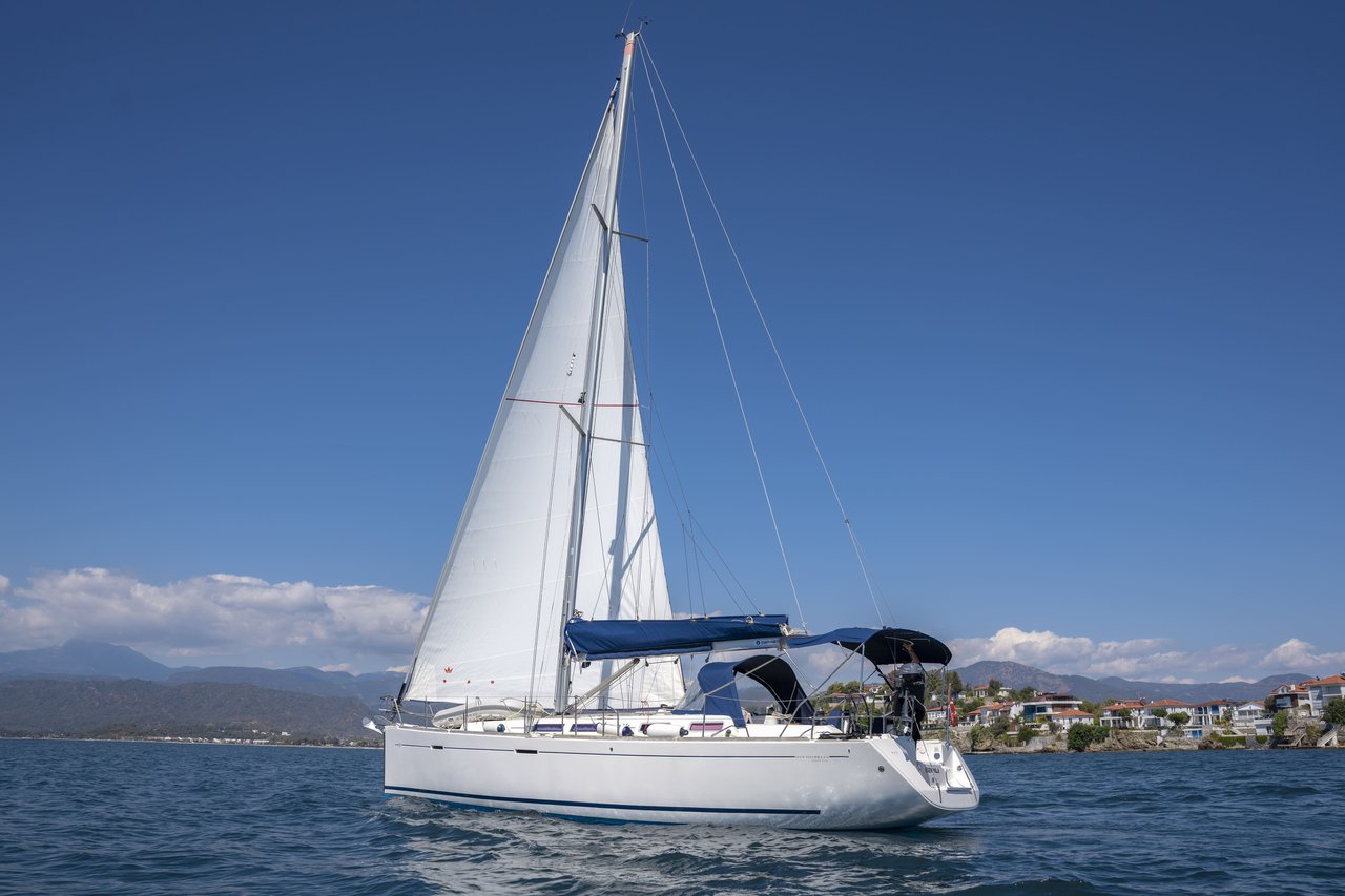 Photo #3 - Dufour 425 GL (Esen Mila) in Fethiye - 38565