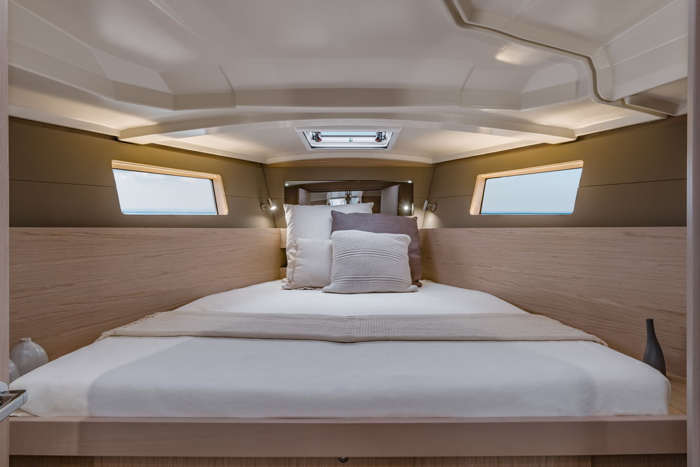Photo #10 - Oceanis 41.1 (Targa) in Roses - 38569