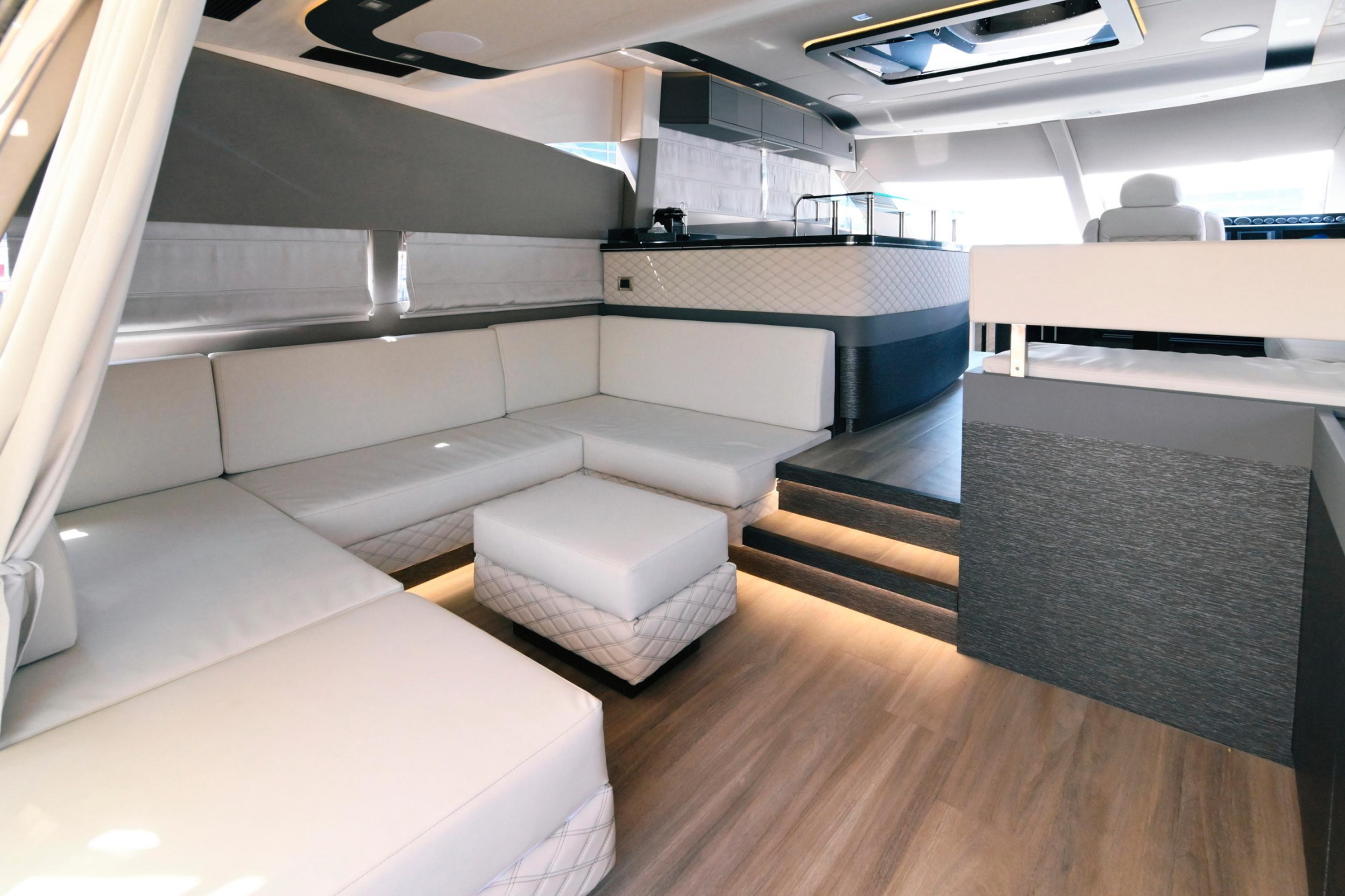 Photo #12 - Galeon 640 Fly (Bella Zio) in Split - 38580