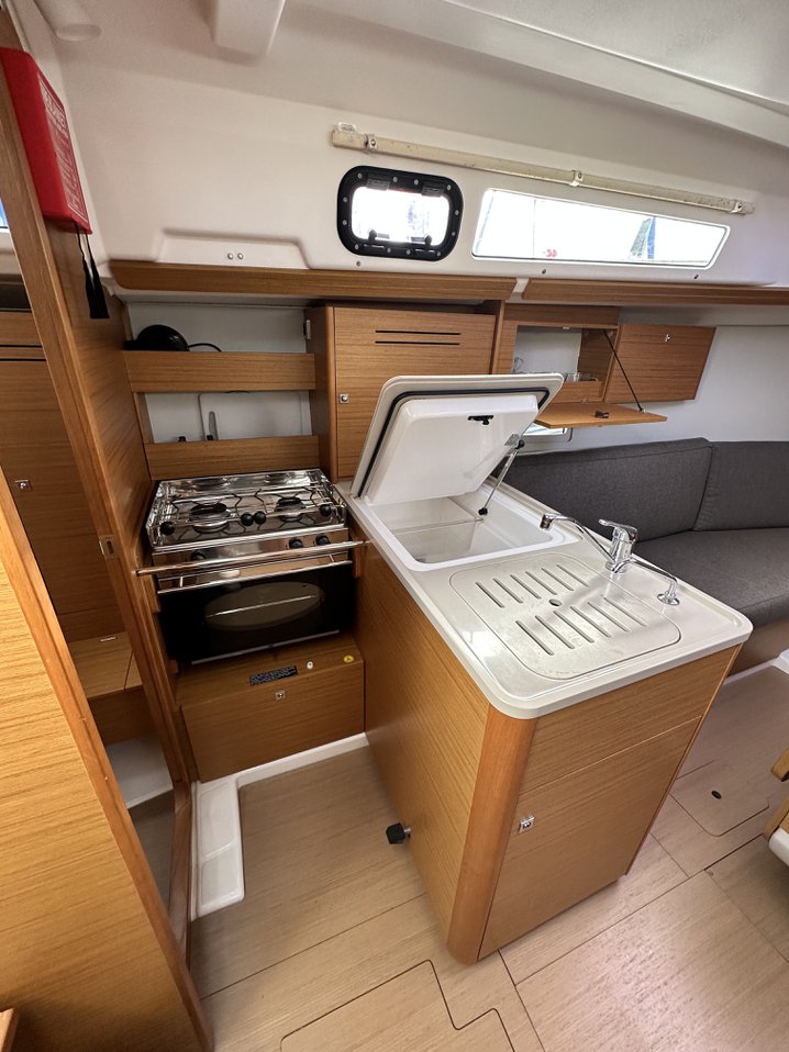 Photo #16 - Dufour 310 GL (Escapade II) en La Rochelle - 38585