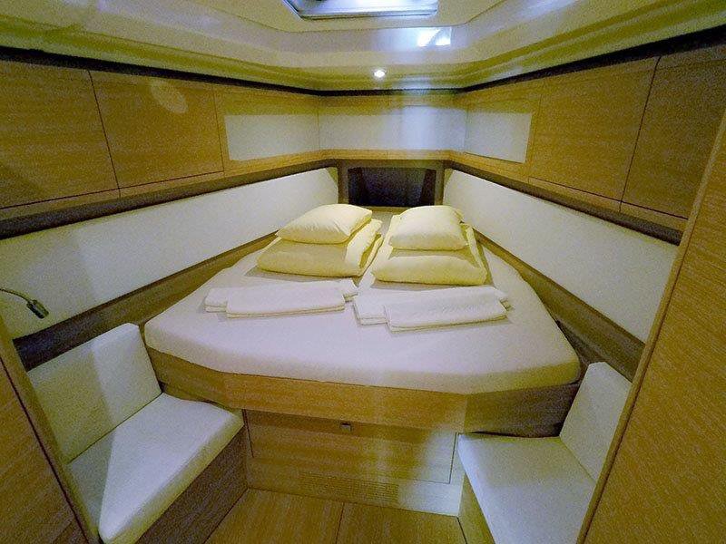 Photo #22 - Elan GT5 (Spuga) in Sibenik - 38588