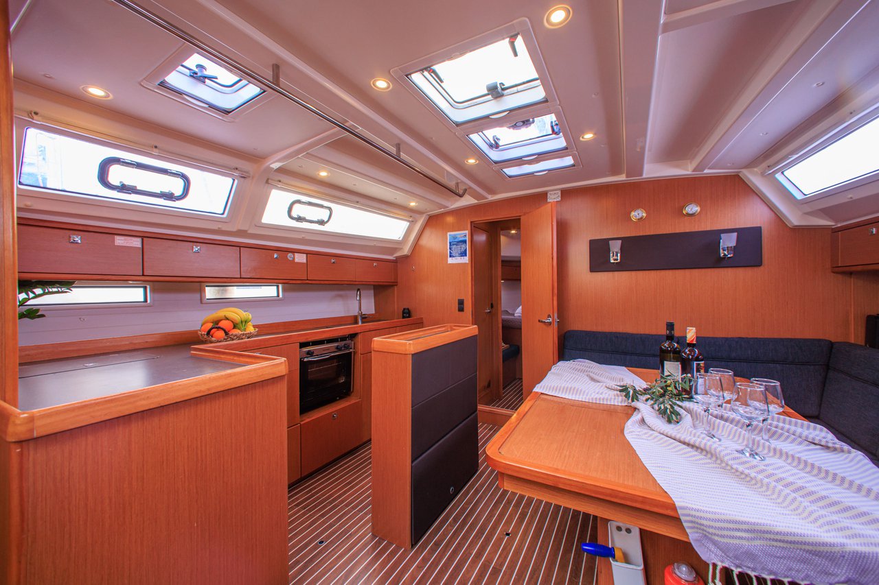 Photo #9 - Bavaria Cruiser 46 - 4 cab. (Kyveli) in Athens - 38593