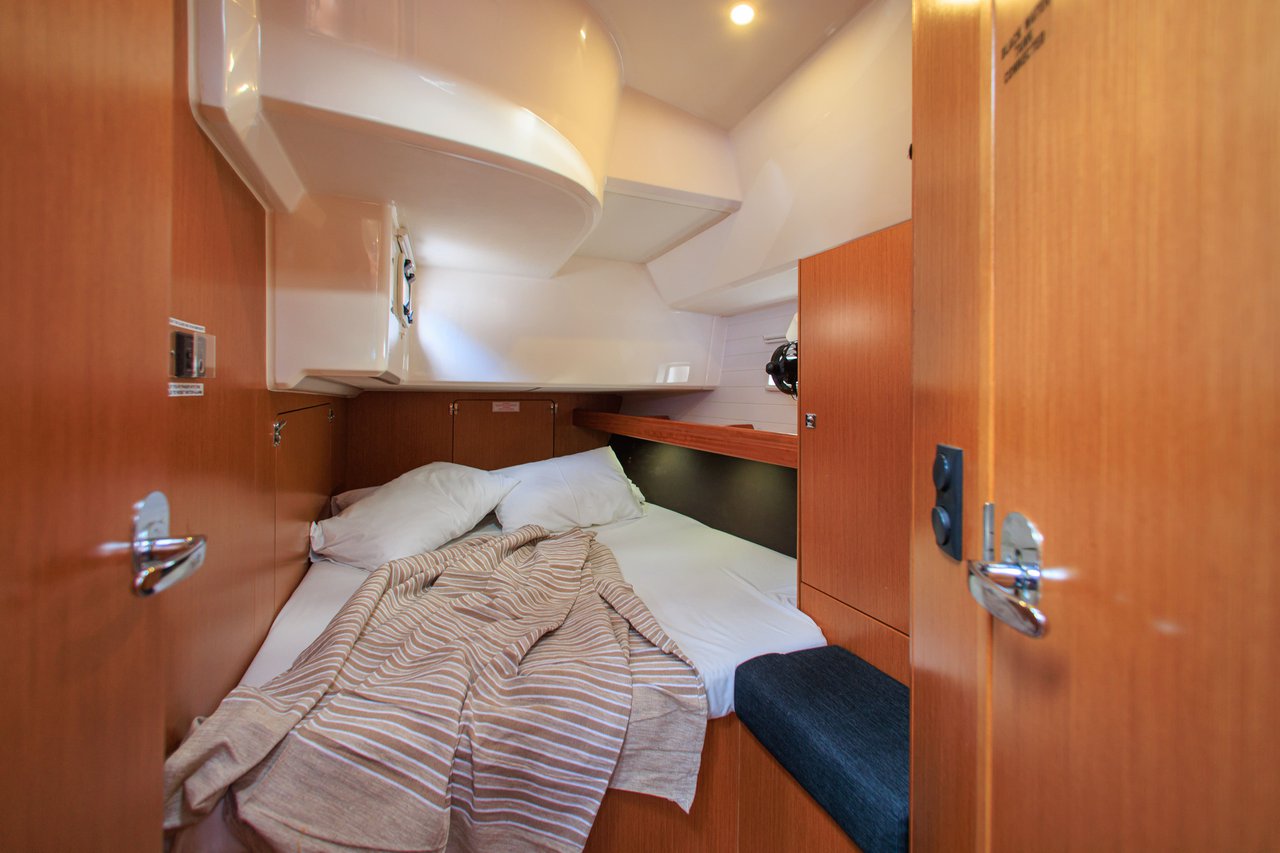 Photo #19 - Bavaria Cruiser 46 - 4 cab. (Kyveli) in Athens - 38593