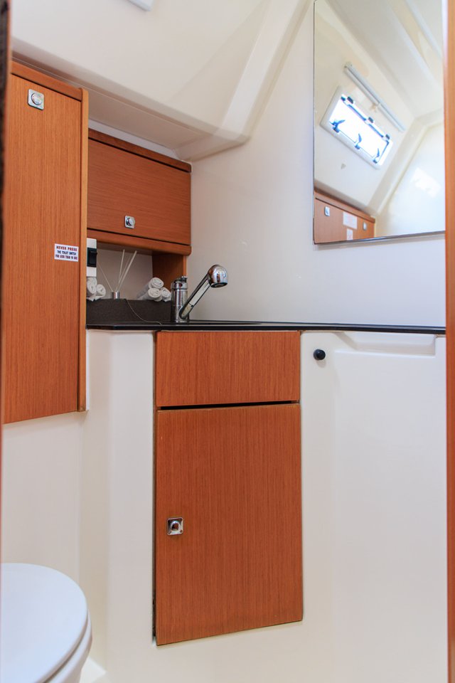 Photo #27 - Bavaria Cruiser 46 - 4 cab. (Kyveli) in Athens - 38593