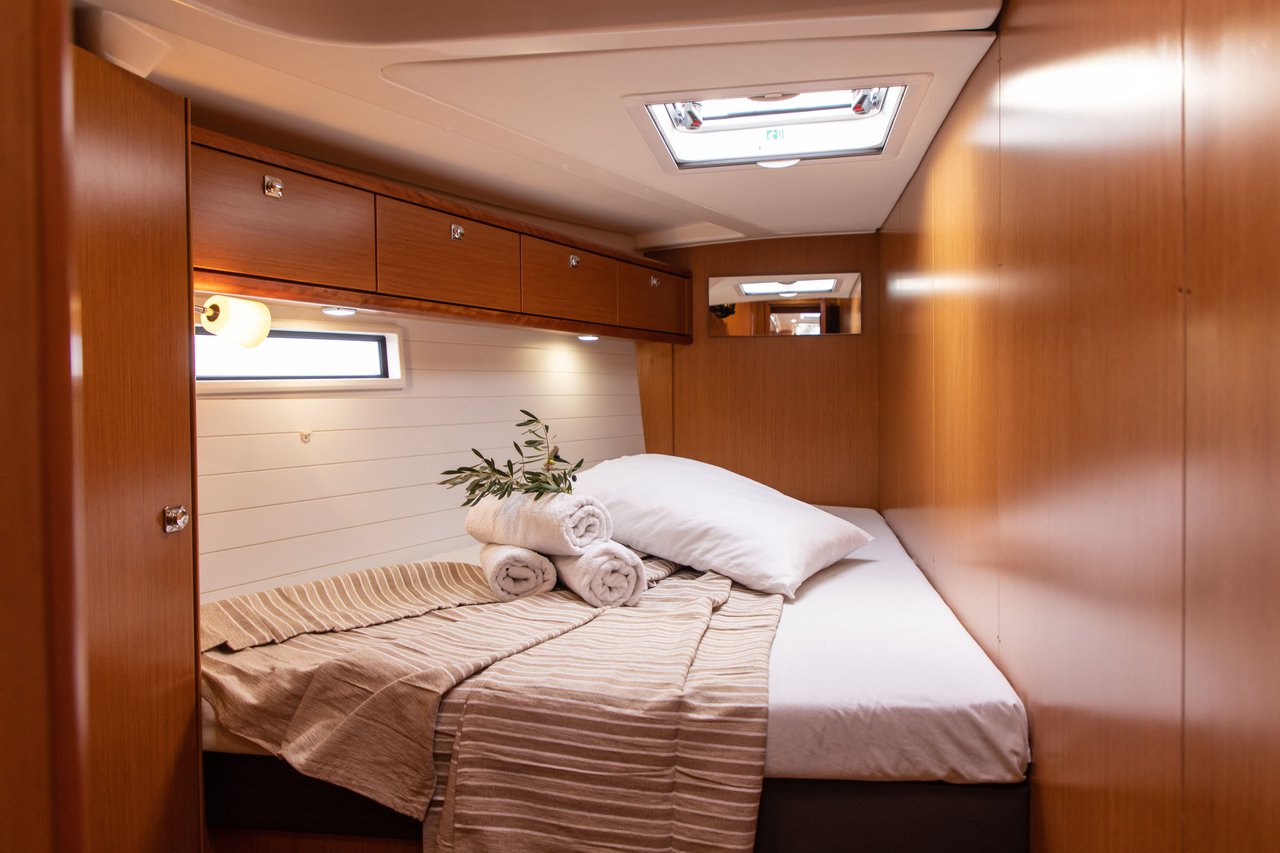 Photo #11 - Bavaria Cruiser 51 (Philoctetes) en Athènes - 38594