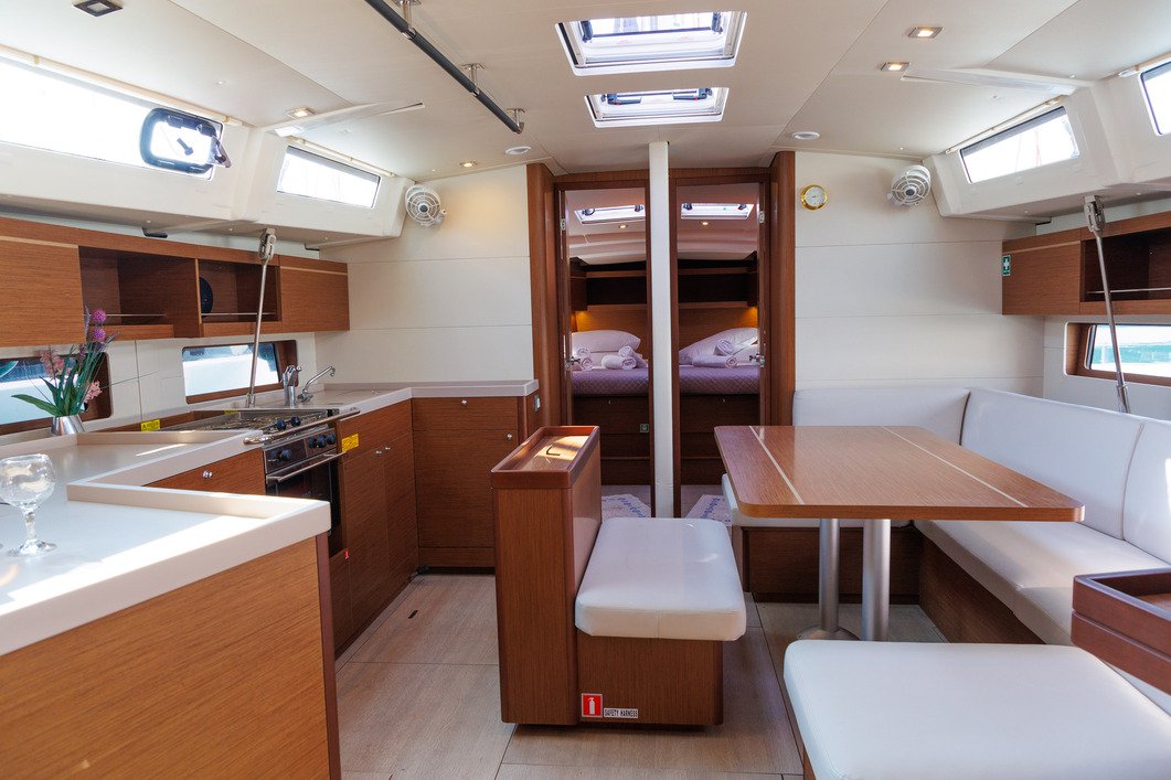 Photo #8 - Oceanis 46.1 - 4 cab. (Solon) en Atenas - 38597