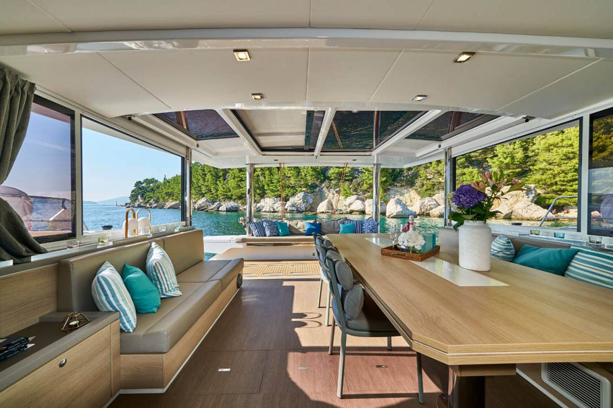 Photo #6 - Bali 5.4 - 5 + 2 cab (ChillinHut) in Nanny Cay - 38633