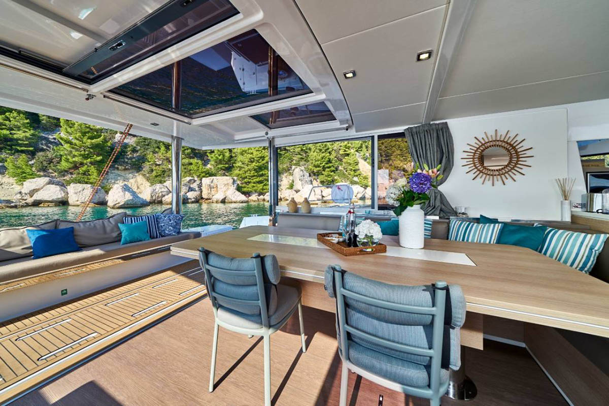Photo #8 - Bali 5.4 - 5 + 2 cab (ChillinHut) in Nanny Cay - 38633