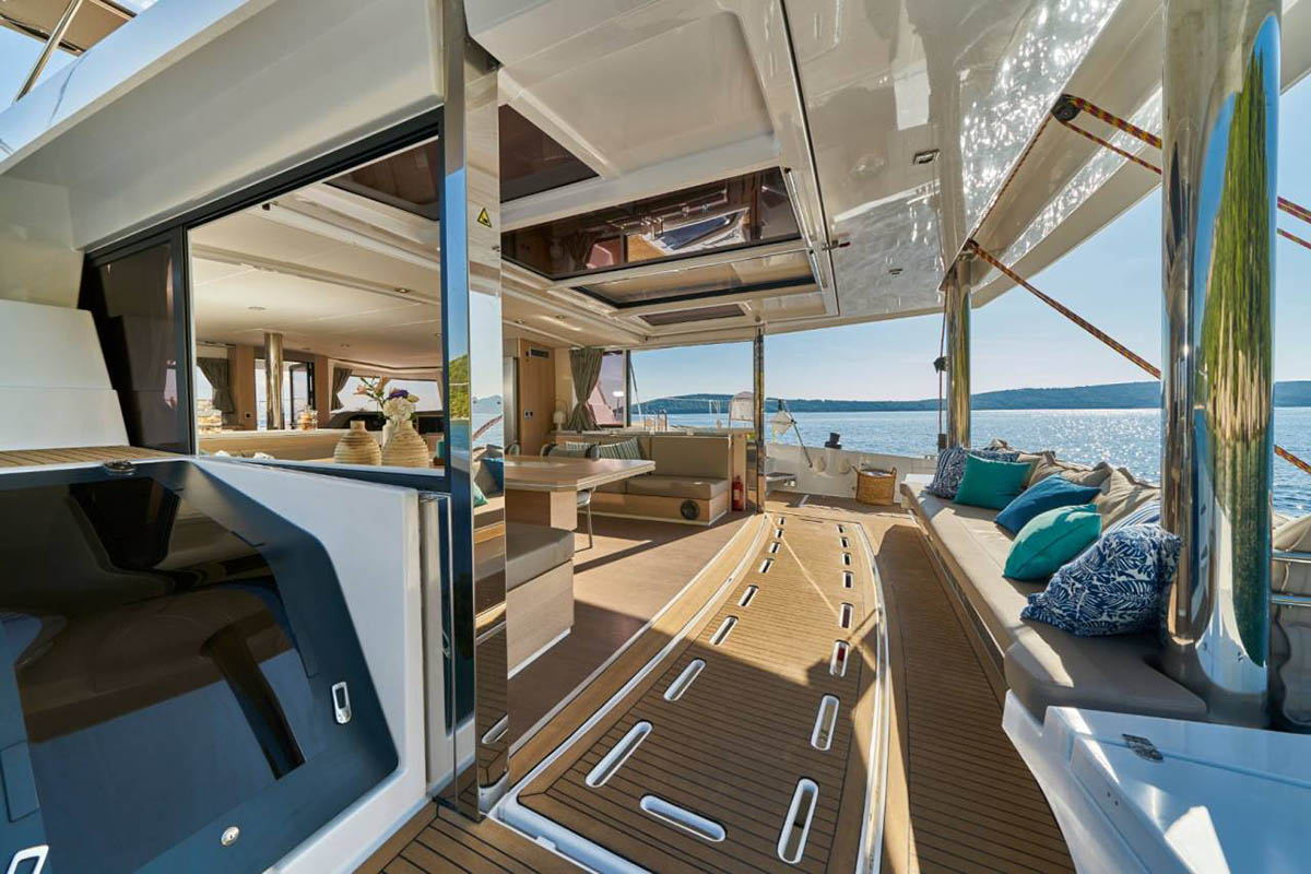 Photo #11 - Bali 5.4 - 5 + 2 cab (ChillinHut) in Nanny Cay - 38633