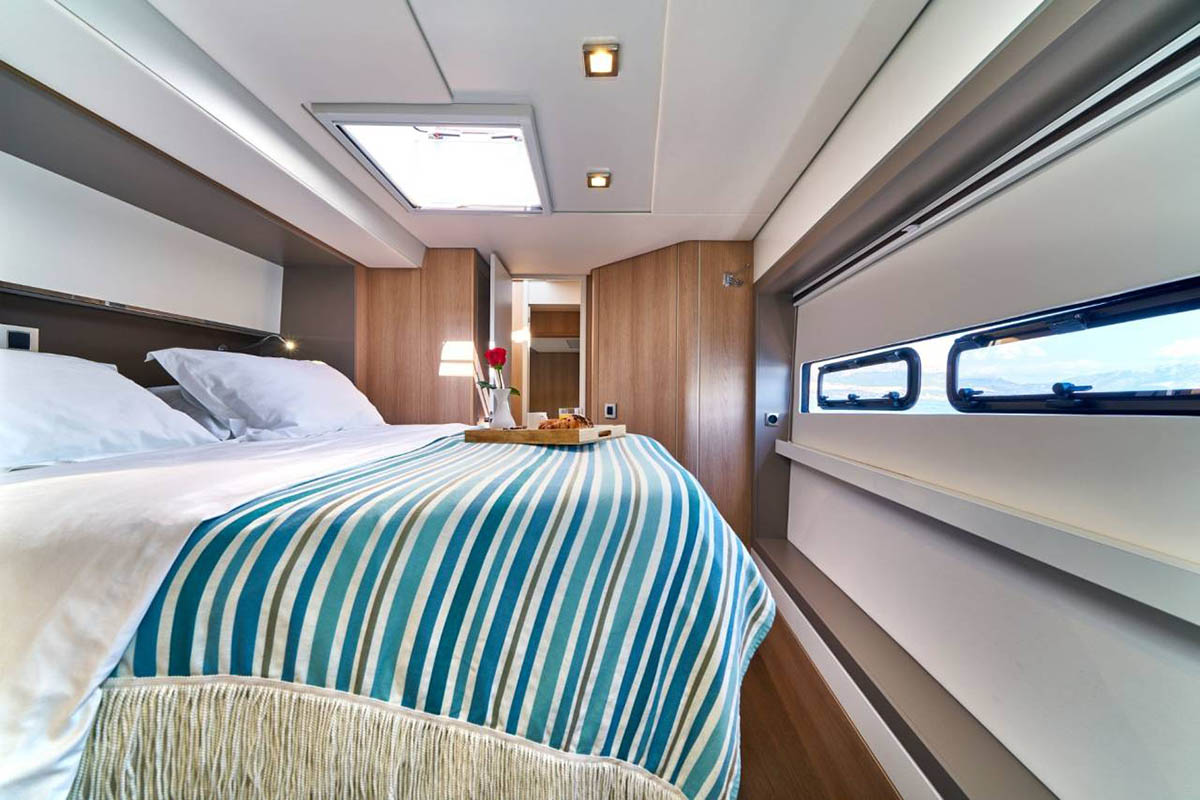 Photo #16 - Bali 5.4 - 5 + 2 cab (ChillinHut) in Nanny Cay - 38633