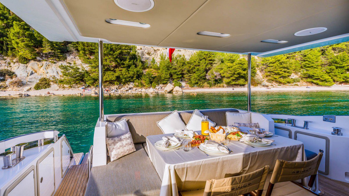 Photo #21 - Azimut 66 - 4 + 1 cab. (MY My Karat II) in Kastela - 38639