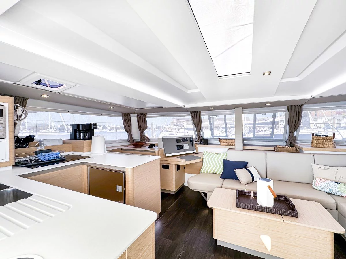 Fountaine Pajot Astrea 42 Maestro (Serenity Now)  - 10
