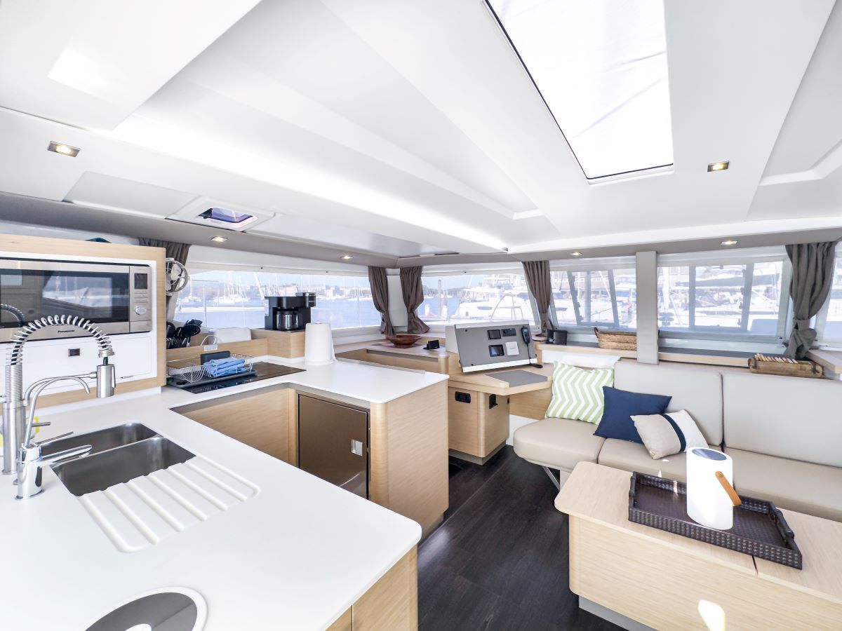 Photo #14 - Fountaine Pajot Astrea 42 Maestro (Serenity Now) in Nanny Cay - 38640