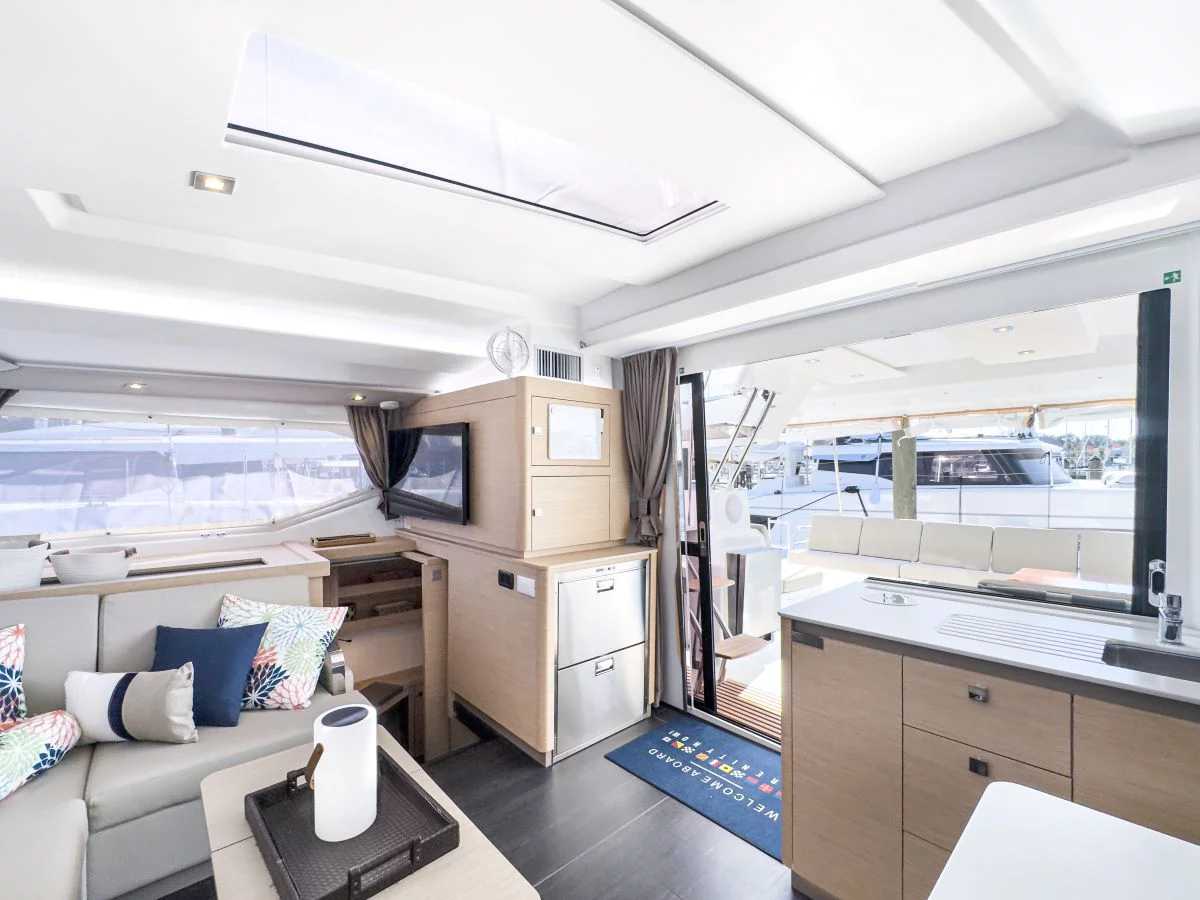 Fountaine Pajot Astrea 42 Maestro (Serenity Now)  - 15
