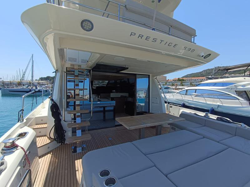 Photo #4 - Prestige 590 Flybridge - 3 + 1 cab. (Tereza) in Split - 38645