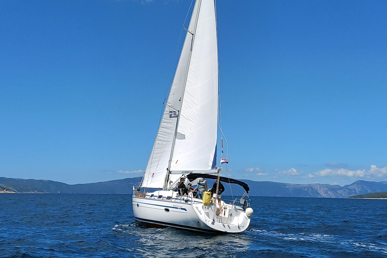 Photo #4 - Bavaria 39 Cruiser (Martina) in Krk - 38661
