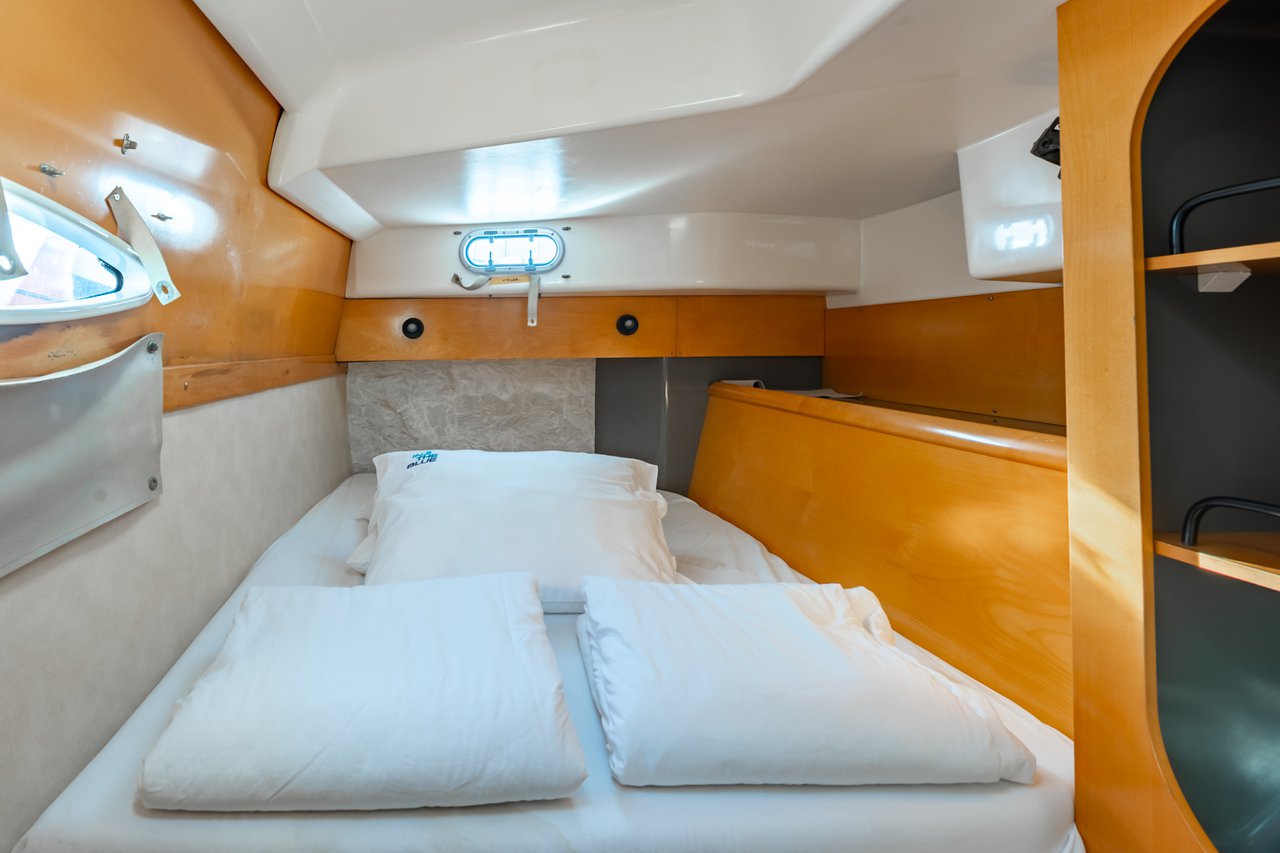 Photo #8 - Lavezzi 40 - 4 cab. (Mrs. Brightside) in Krk - 38671