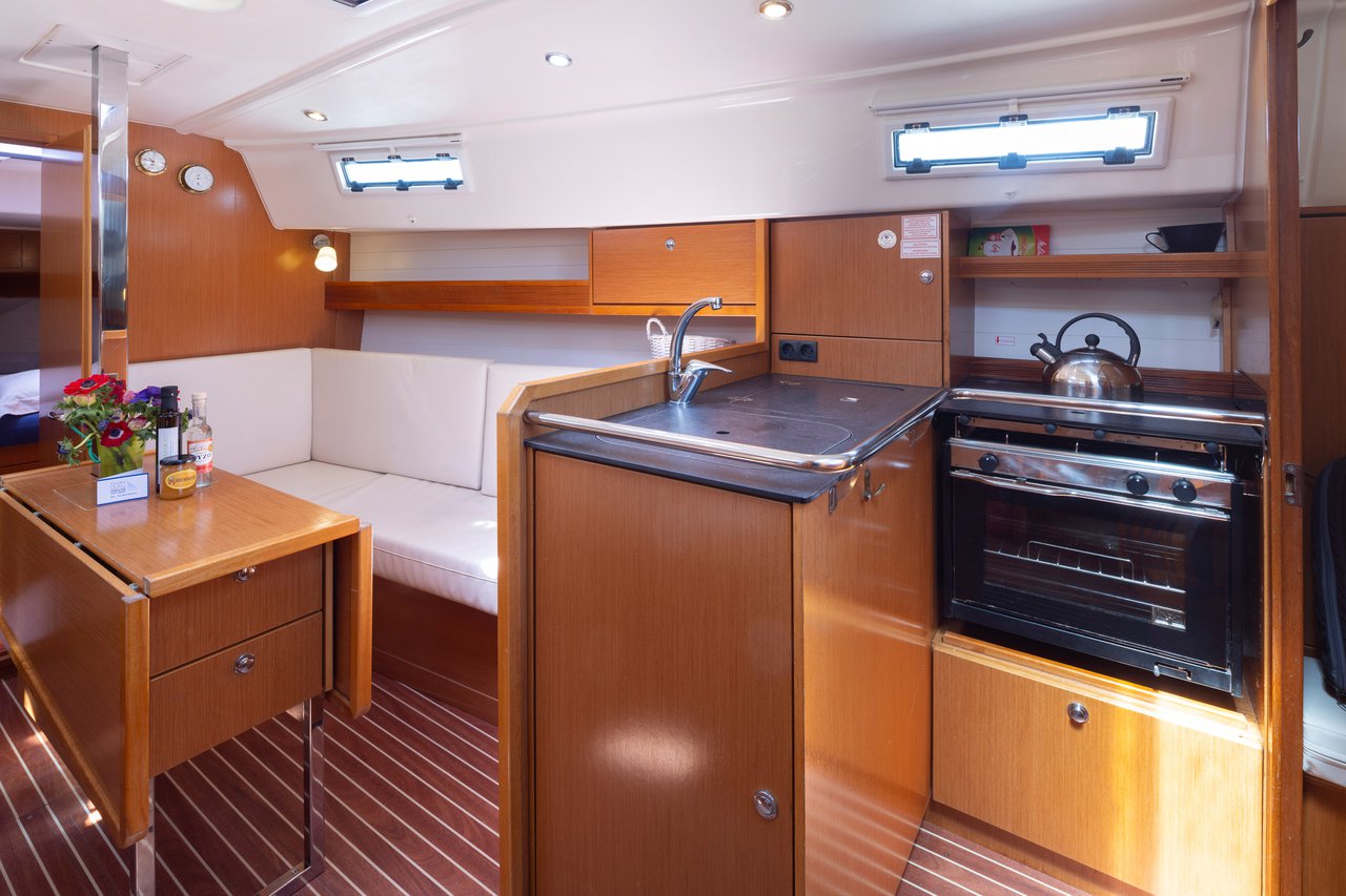 Photo #10 - Bavaria Cruiser 32 (Anemos) in Lefkada - 38705