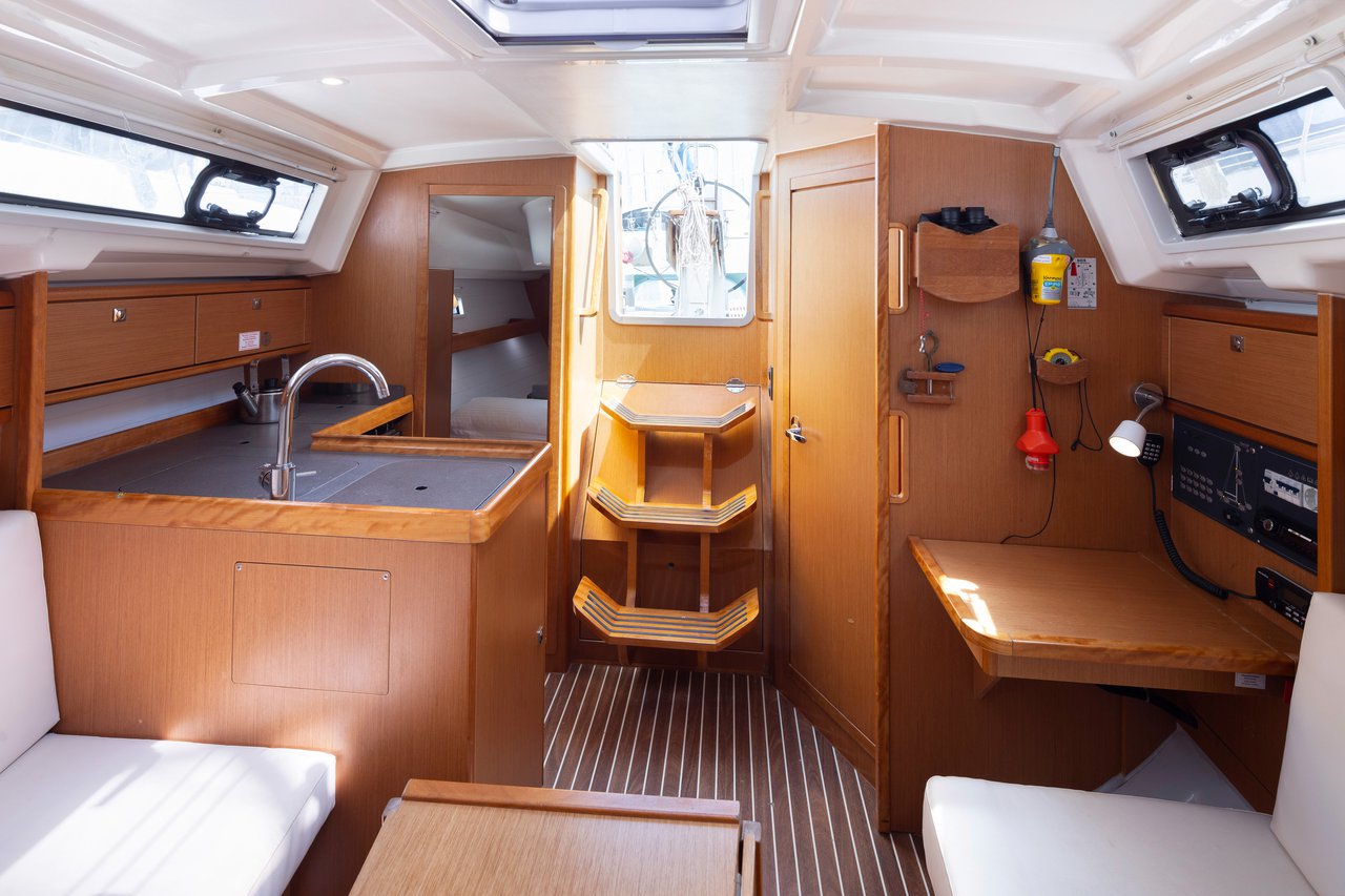 Photo #11 - Bavaria Cruiser 33 (Maistros) en Lefkada - 38706