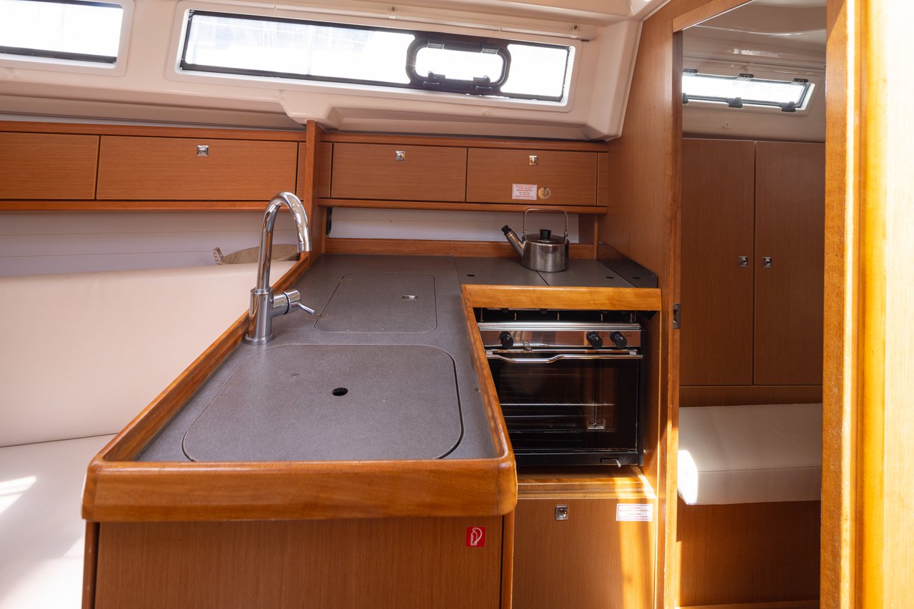 Photo #13 - Bavaria Cruiser 33 (Maistros) en Lefkada - 38706