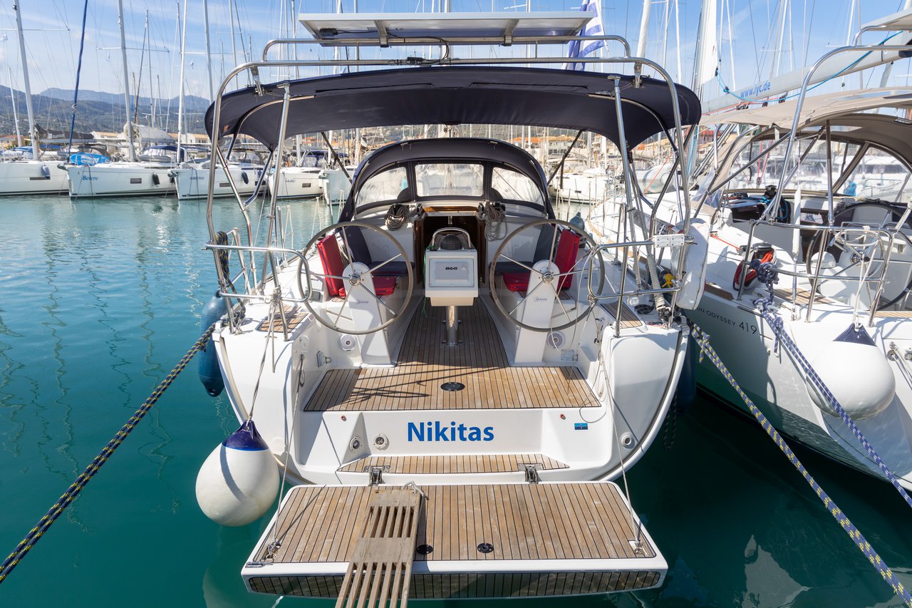 Photo #7 - Bavaria Cruiser 34 - 2 cab. (Nikitas) in Lefkada - 38708