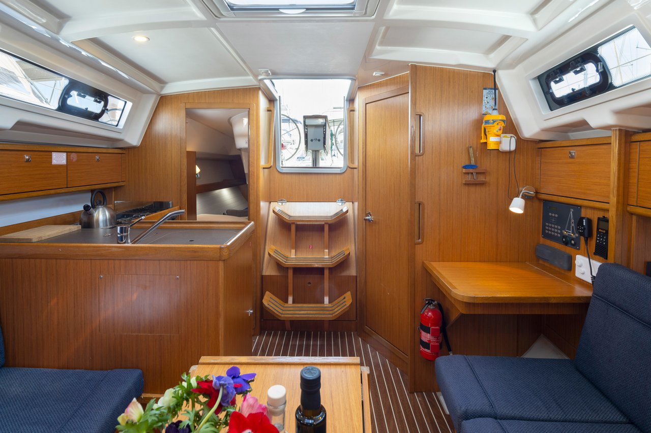 Photo #9 - Bavaria Cruiser 34 - 2 cab. (Nikitas) in Lefkada - 38708