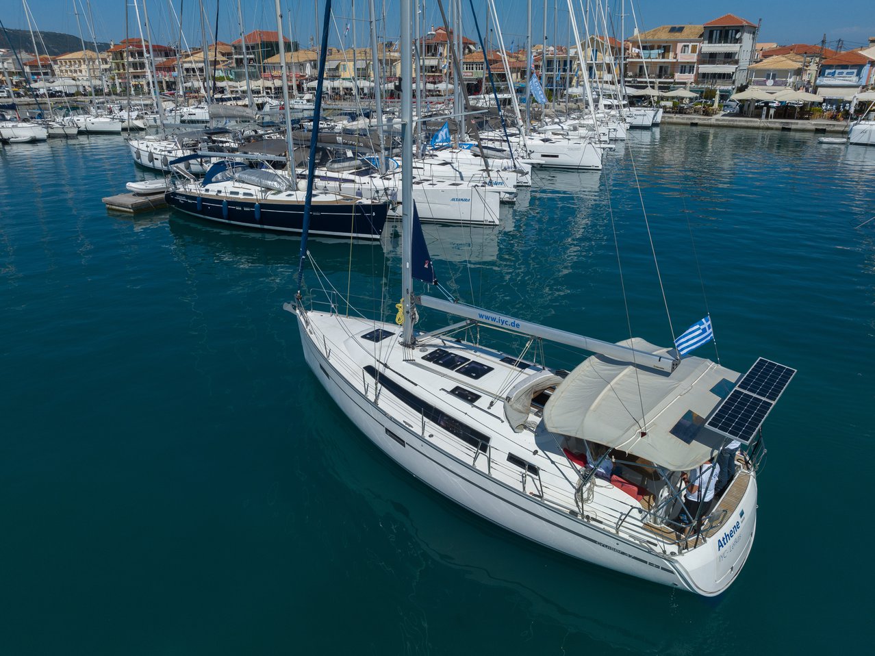 Photo #5 - Bavaria Cruiser 37 - 3 cab. (Athene) in Lefkada - 38710