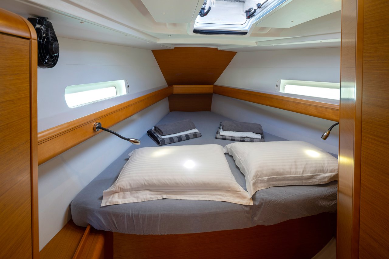 Photo #12 - Sun Odyssey 419 - 3 cab. (Penelope) in Lefkada - 38712