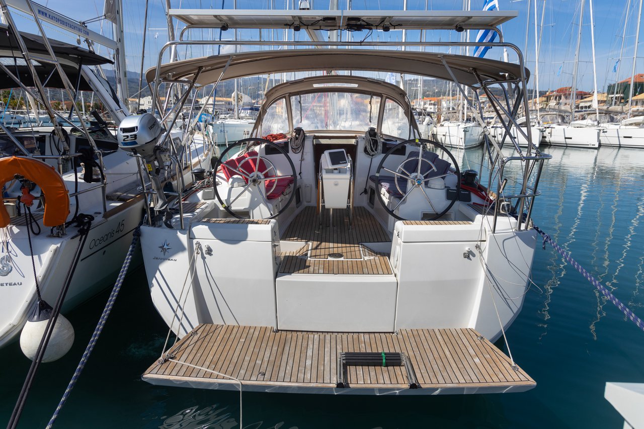 Photo #6 - Sun Odyssey 419 - 3 cab. (Nirikos) en Lefkada - 38713