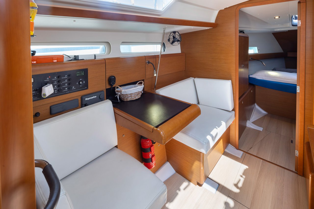 Photo #10 - Sun Odyssey 419 - 3 cab. (Nirikos) en Lefkada - 38713