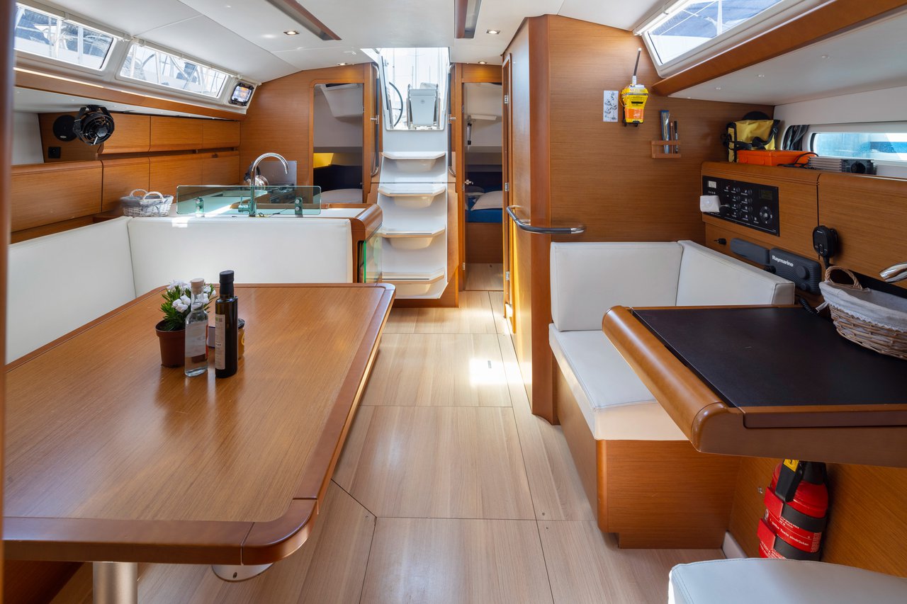 Photo #11 - Sun Odyssey 419 - 3 cab. (Nirikos) en Lefkada - 38713