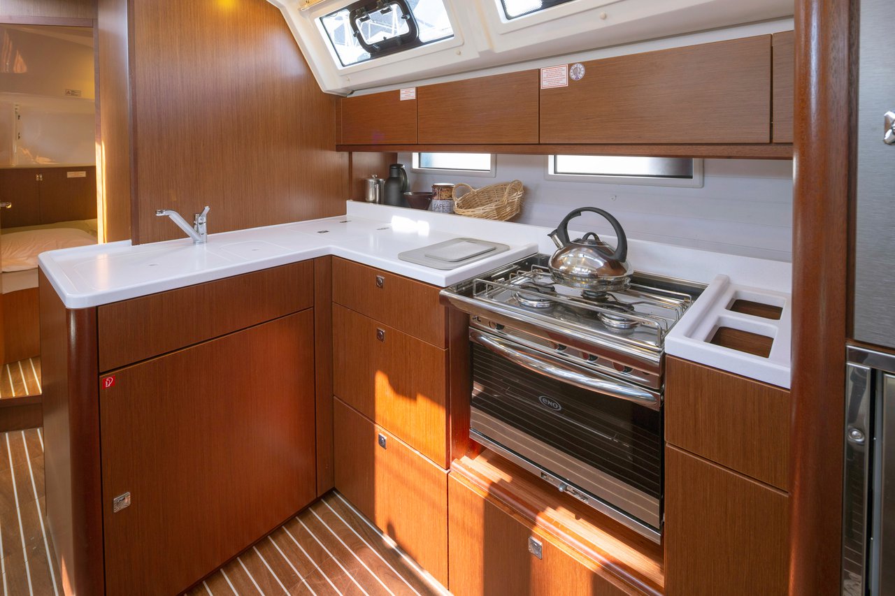 Photo #14 - Bavaria Cruiser 46 Style - 4 cab. (Aiolos) in Lefkada - 38718