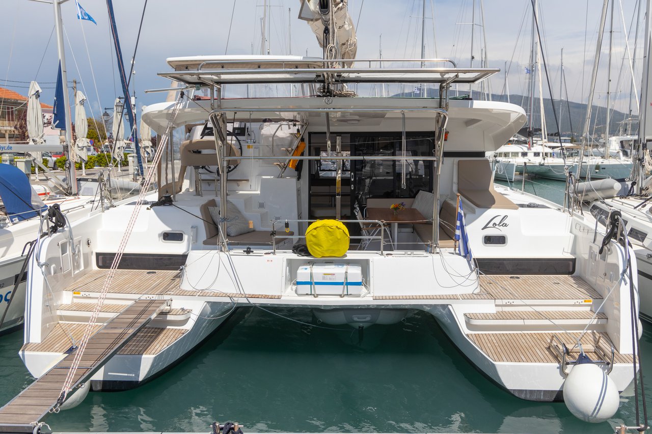 Photo #9 - Lagoon 42 - 4 + 2 cab. (Lola) en Lefkada - 38723