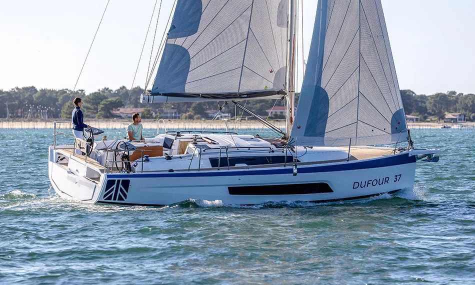 Dufour 37 - 3 cab. (La Linea)  - 2