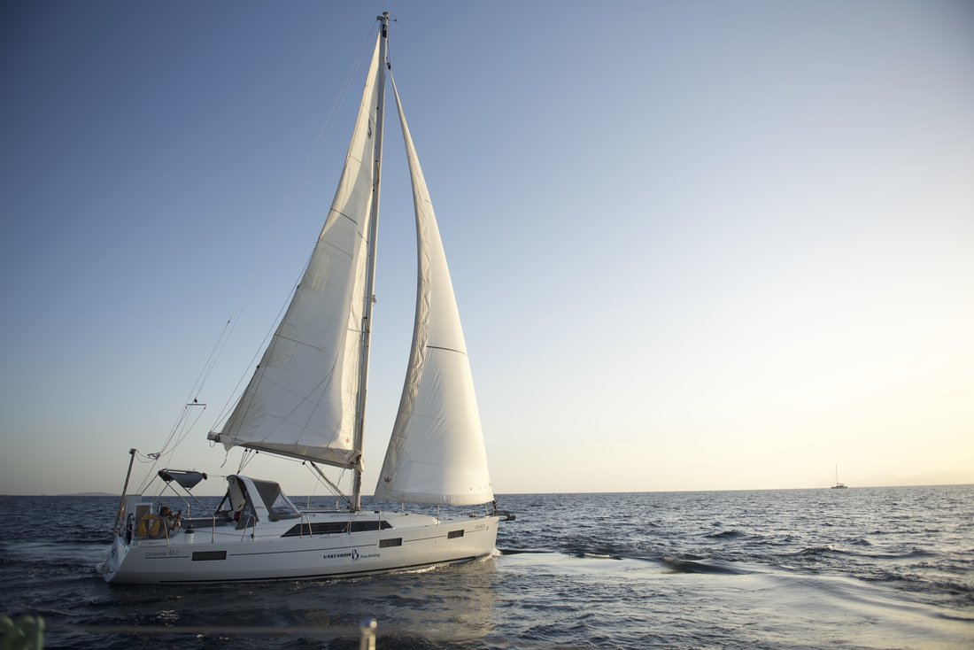 Photo #8 - Oceanis 41.1 (Felice) in Atene - 38748