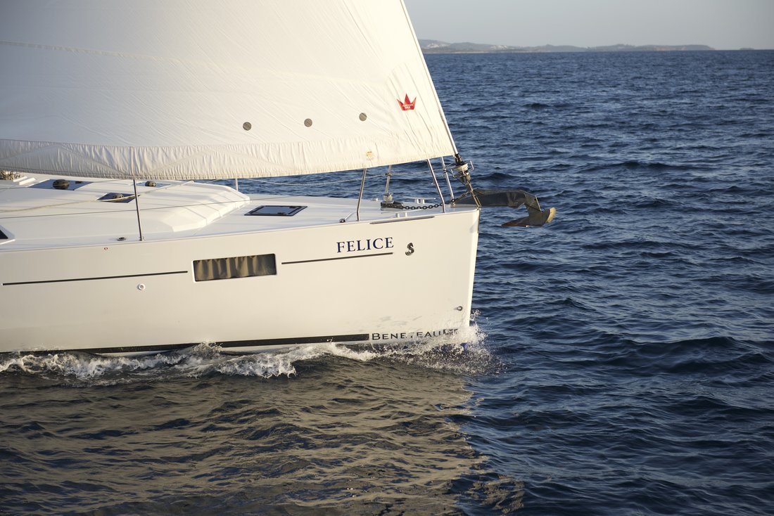 Photo #9 - Oceanis 41.1 (Felice) in Atene - 38748