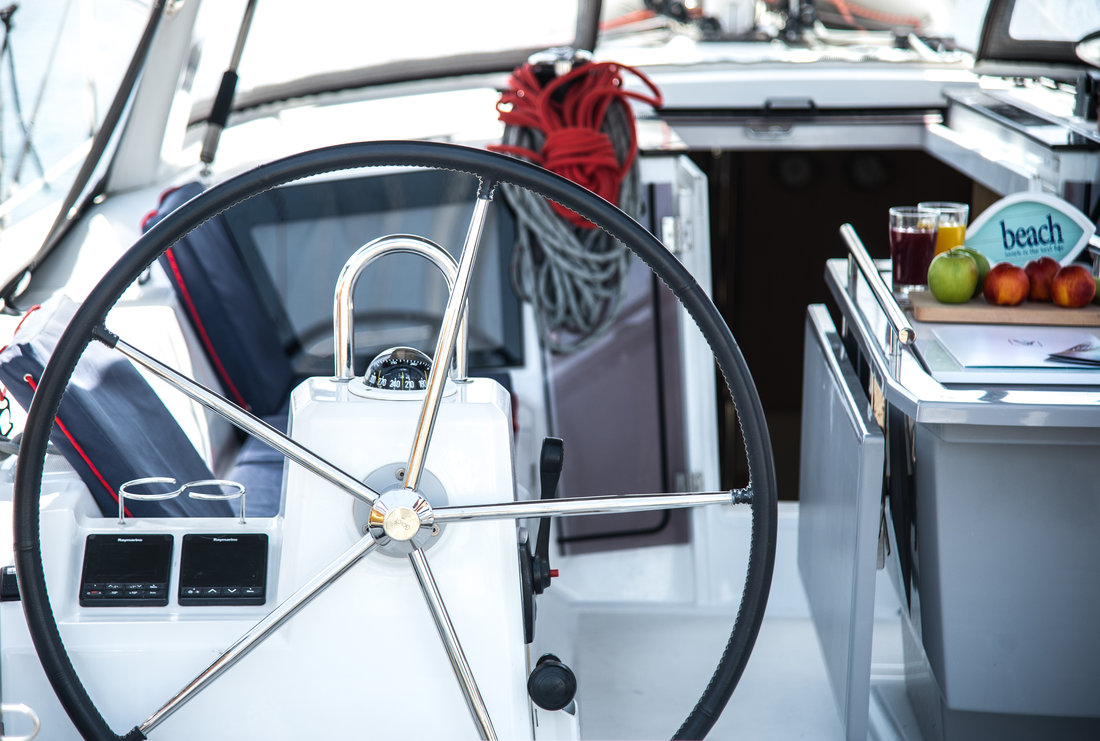 Photo #10 - Oceanis 41.1 (Felice) in Atene - 38748