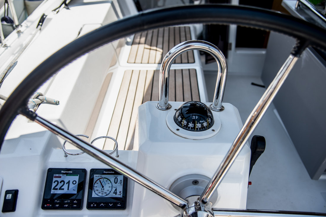 Photo #11 - Oceanis 41.1 (Felice) in Atene - 38748