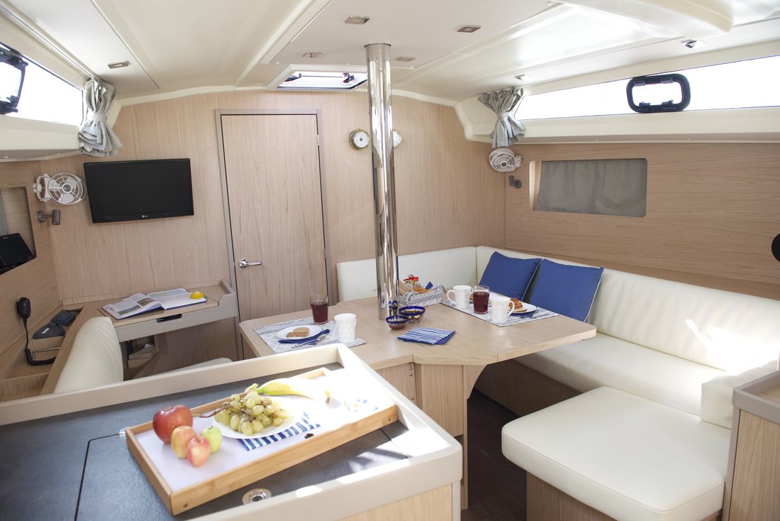 Photo #13 - Oceanis 41.1 (Felice) in Atene - 38748