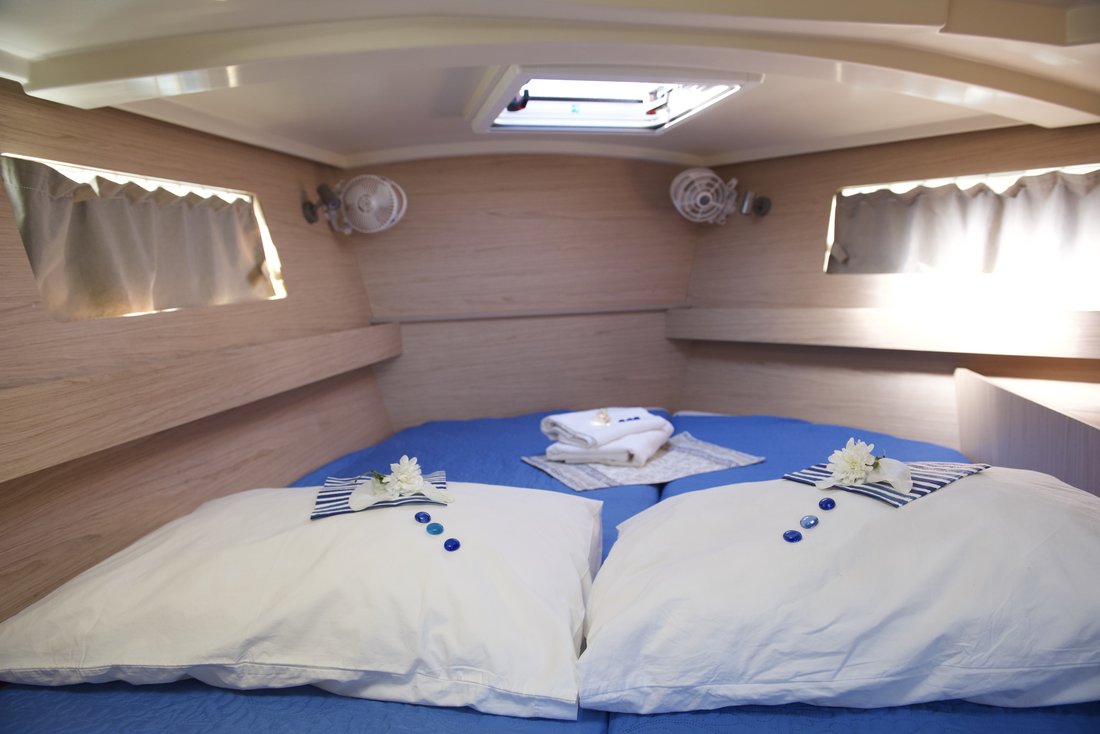 Photo #18 - Oceanis 41.1 (Felice) in Atene - 38748