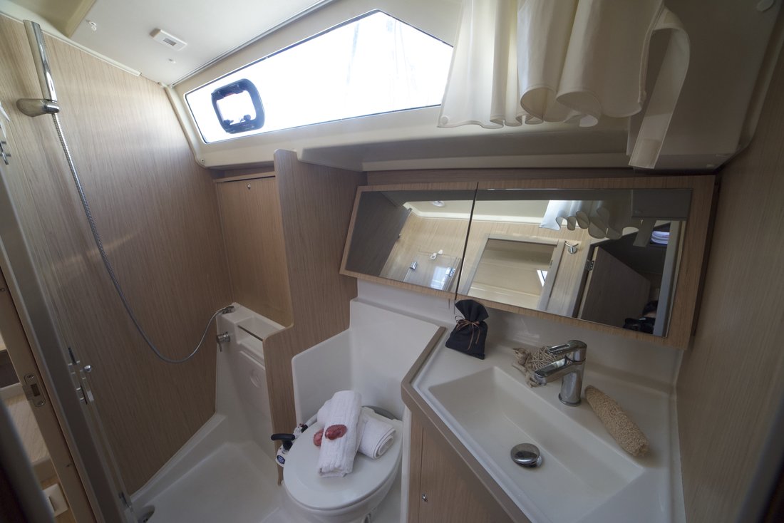 Photo #22 - Oceanis 41.1 (Felice) in Atene - 38748