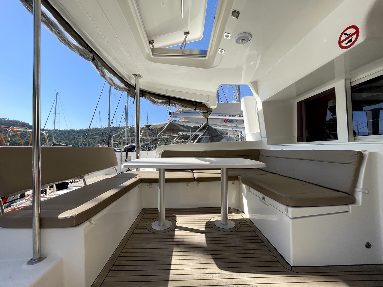 Photo #4 - Lagoon 450 F - 4 + 2 cab. (Altair) in Fethiye - 38753