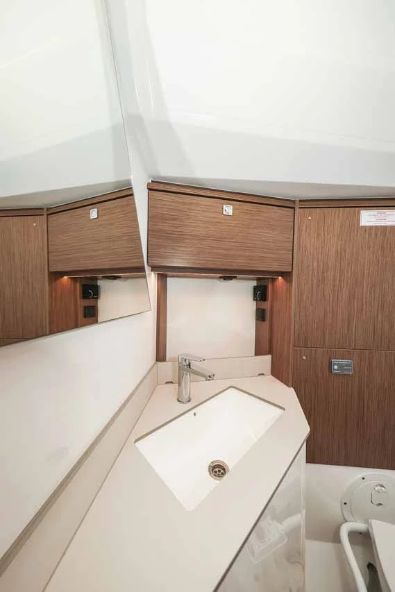 Bavaria C46 - 4 cab. (Aquila)  - 25