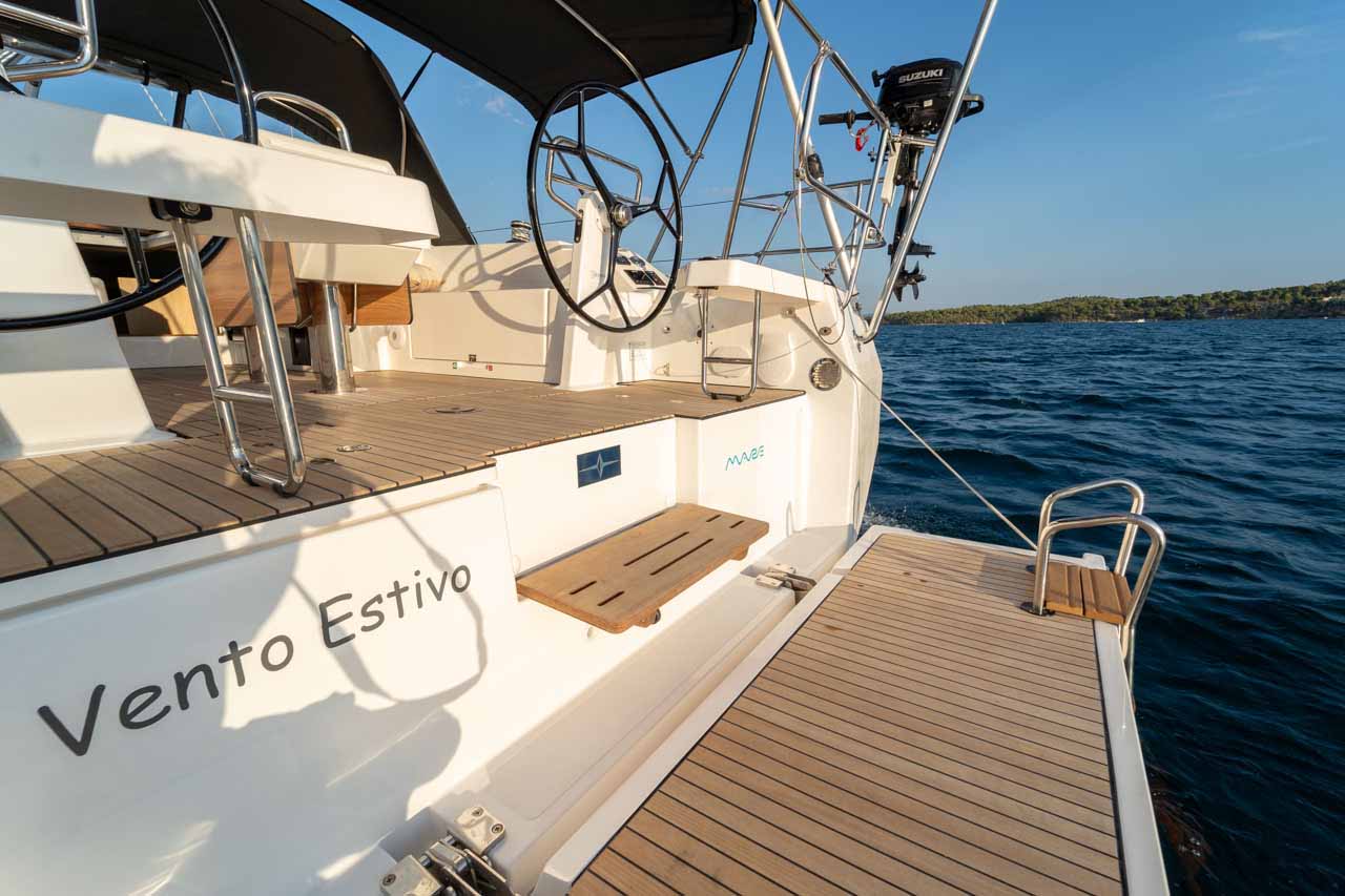Photo #16 - Bavaria C42 (Vento Estivo) in Sibenik - 38766