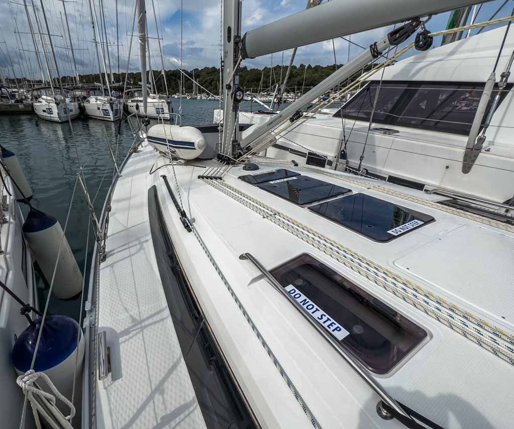 Photo #4 - Bavaria Cruiser 37 - 3 cab. (Caipirinha) in Pula - 38769