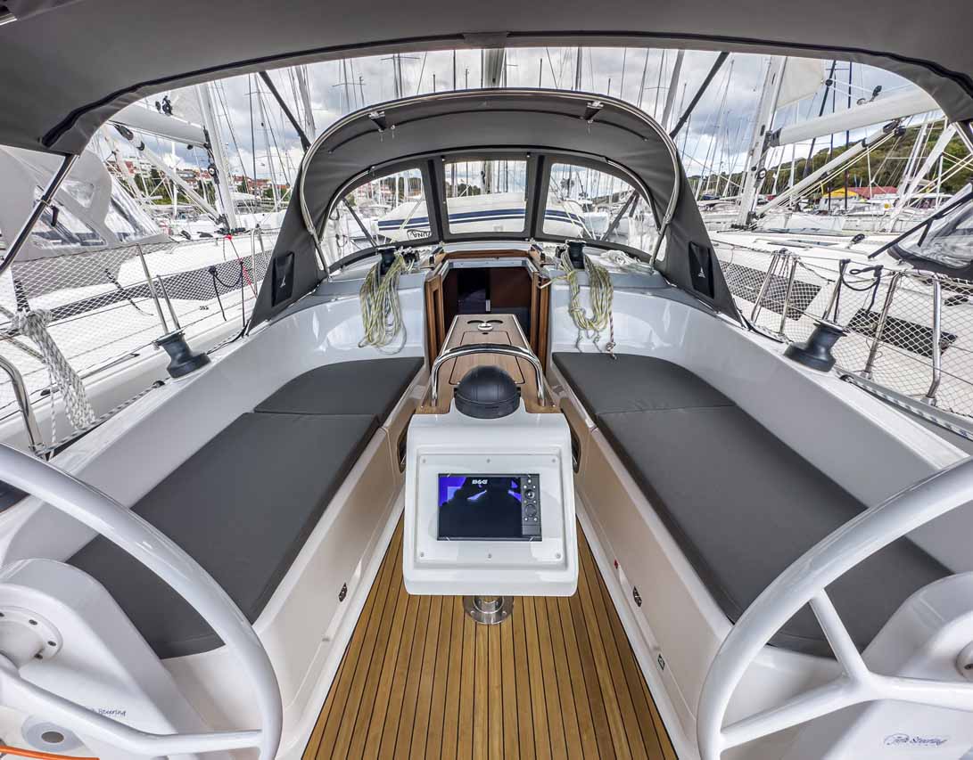 Photo #6 - Bavaria Cruiser 37 - 3 cab. (Scala) en Pula - 38770