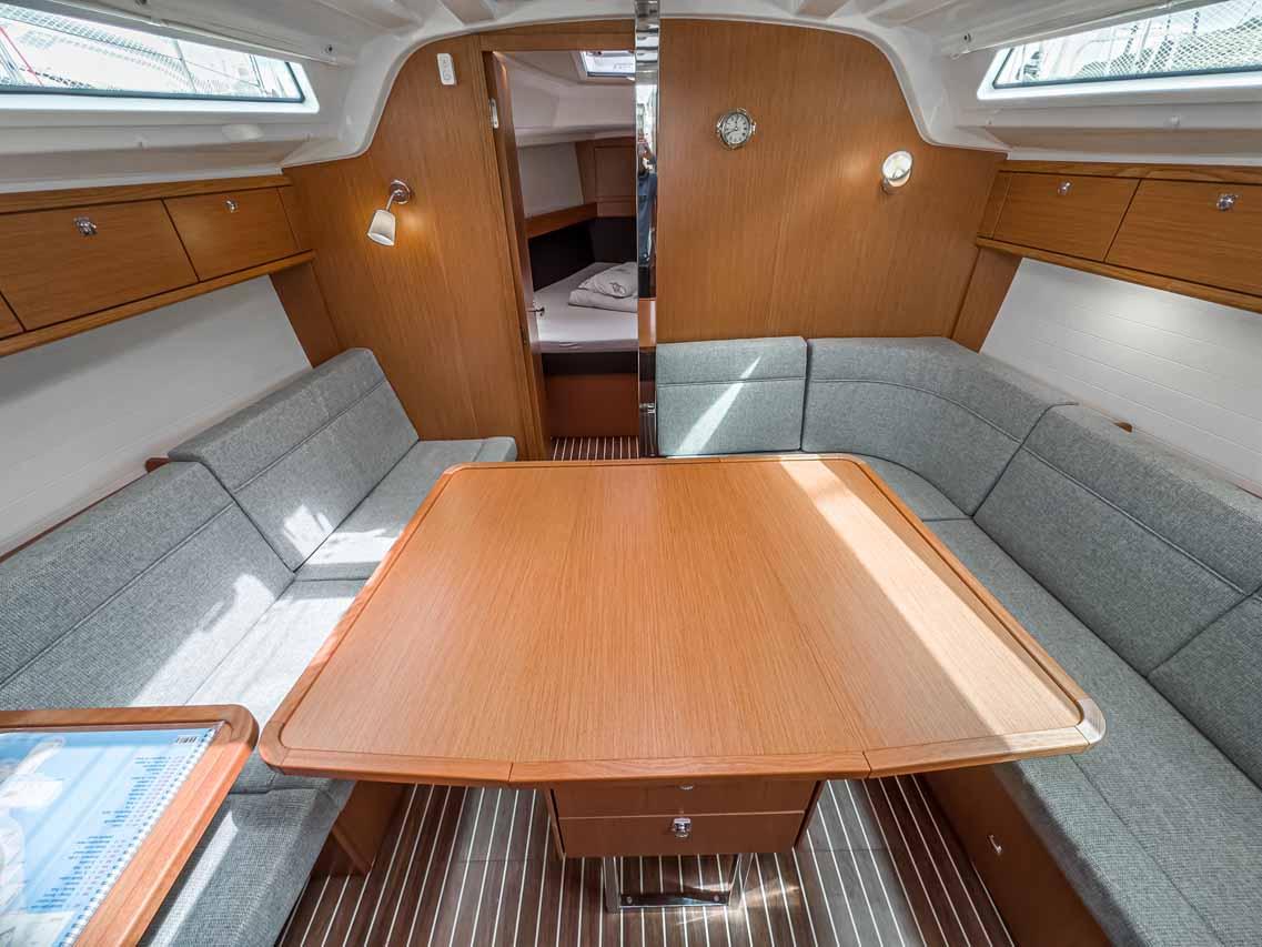 Photo #9 - Bavaria Cruiser 37 - 3 cab. (Scala) en Pula - 38770