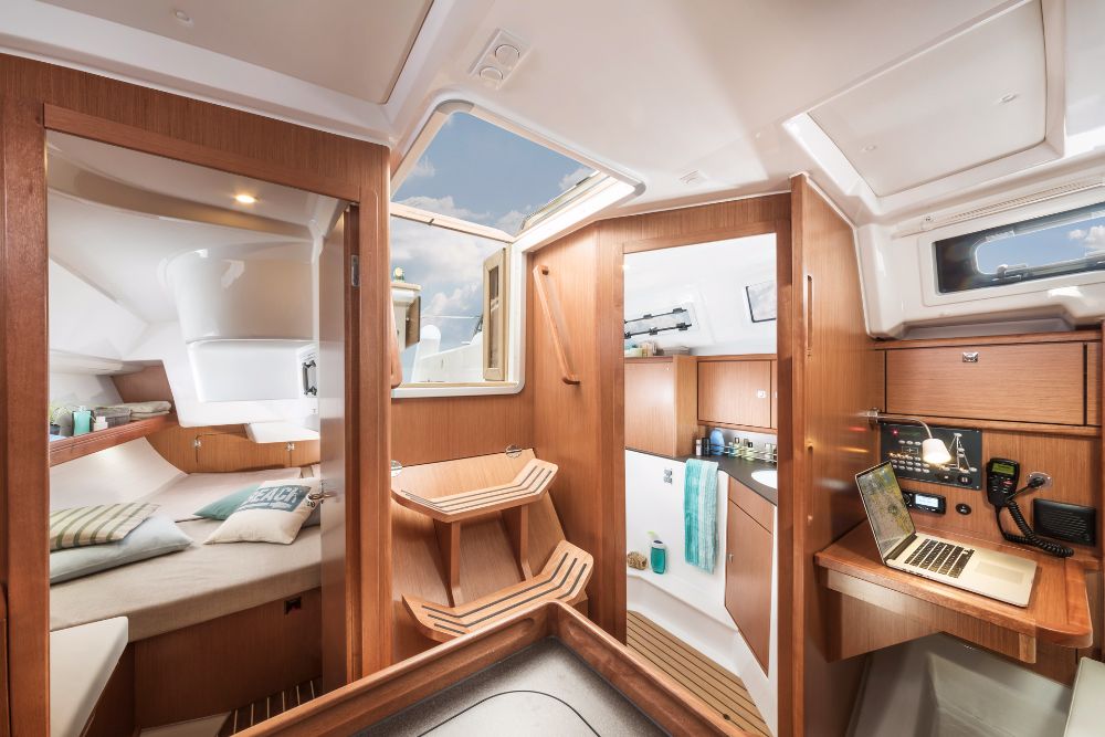 Photo #10 - Bavaria Cruiser 34 - 2 cab. (Licence to chill) in Volos - 38771